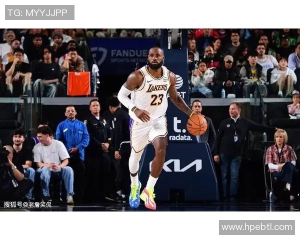 快船与湖人对决再掀洛城德比风云 谁将主宰西部赛季荣耀